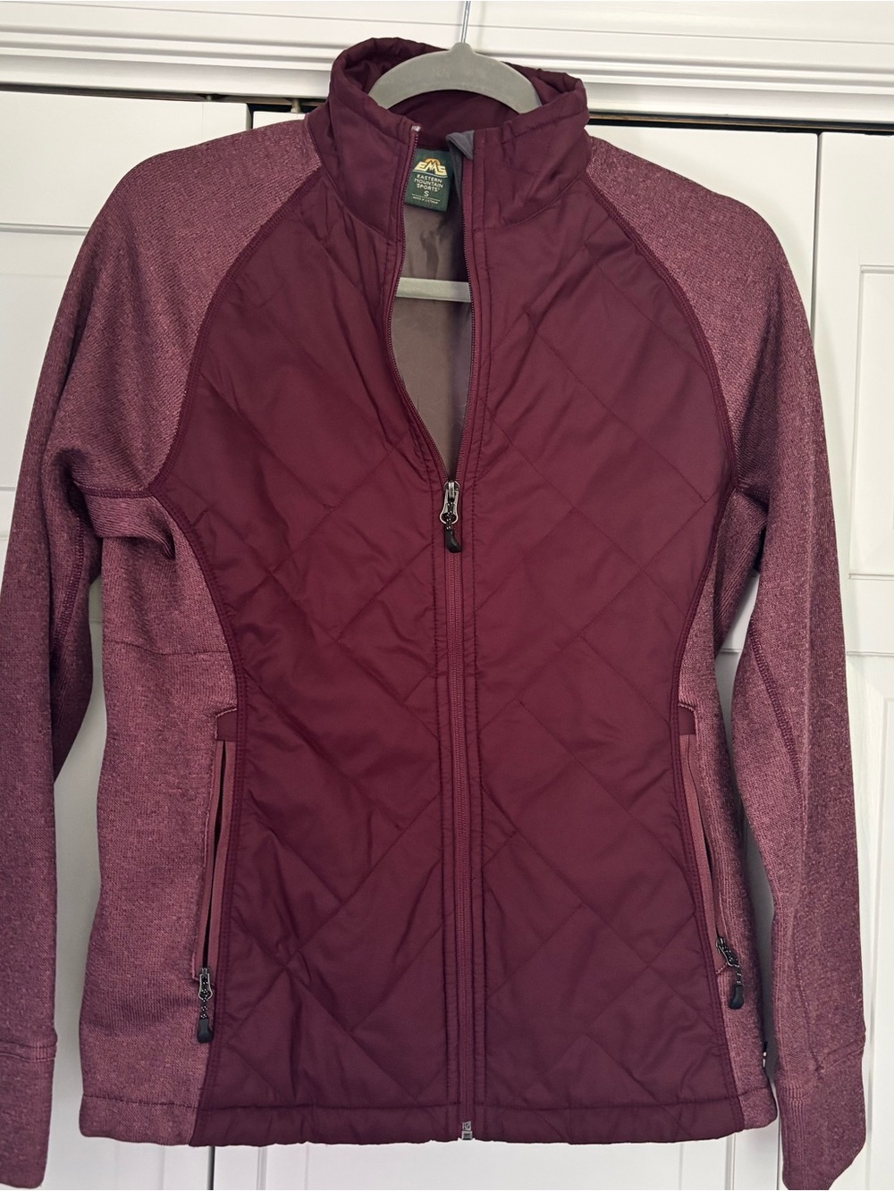 Eastern Mountain Sports Women's Quilted Performance Jacket - Burgundy